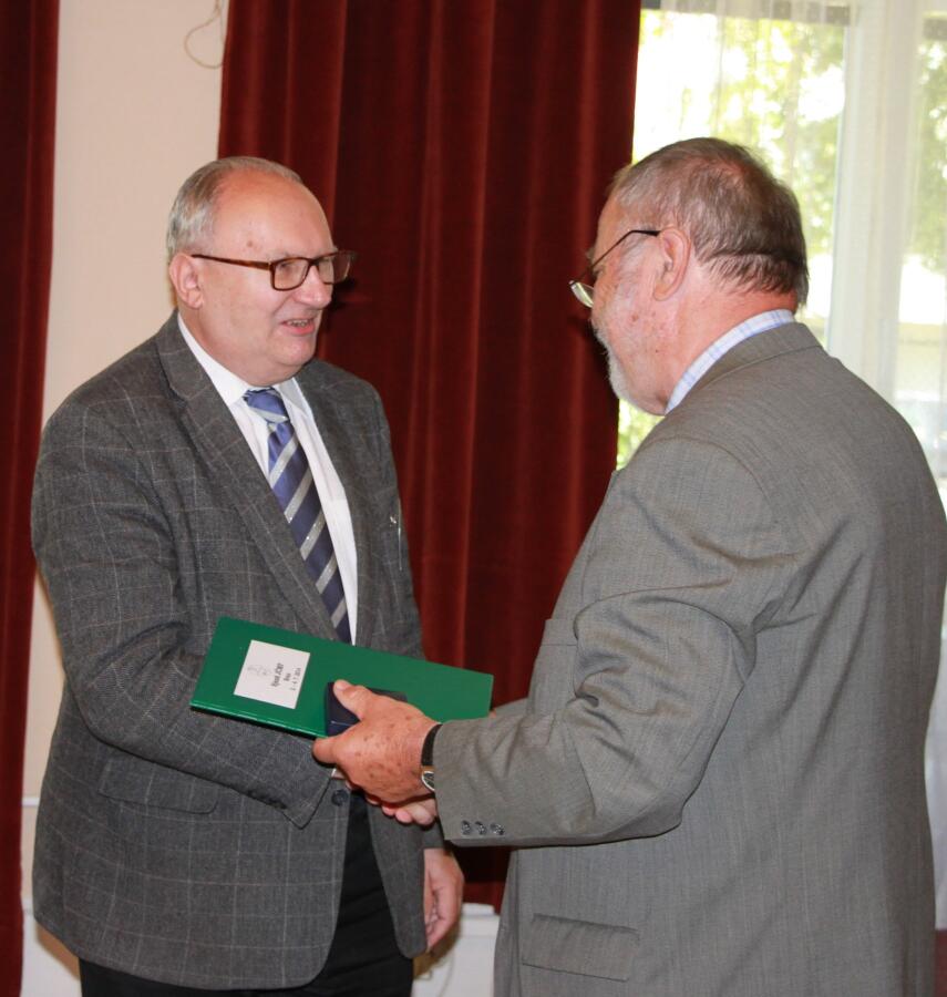 Ja. Dittrich